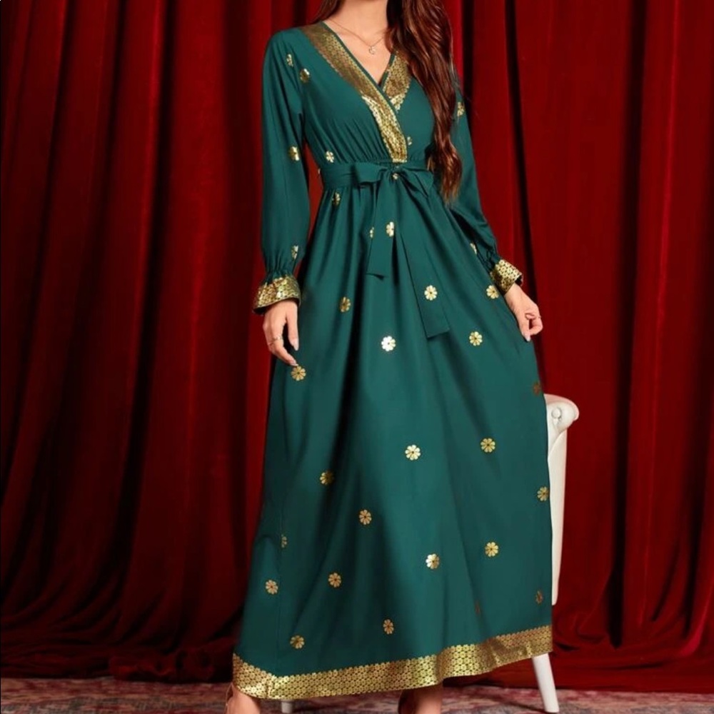 Front belted Maxi dress - Picture 2 of 6